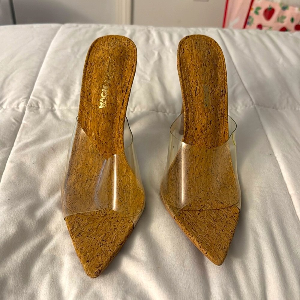 New without box Fashion Nova heels size 7